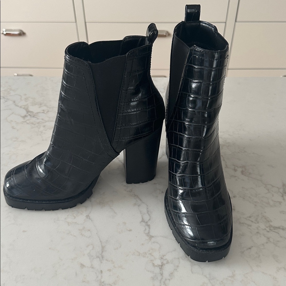 Steve Madden Ladon Black Croc-Patterned Heeled Boots